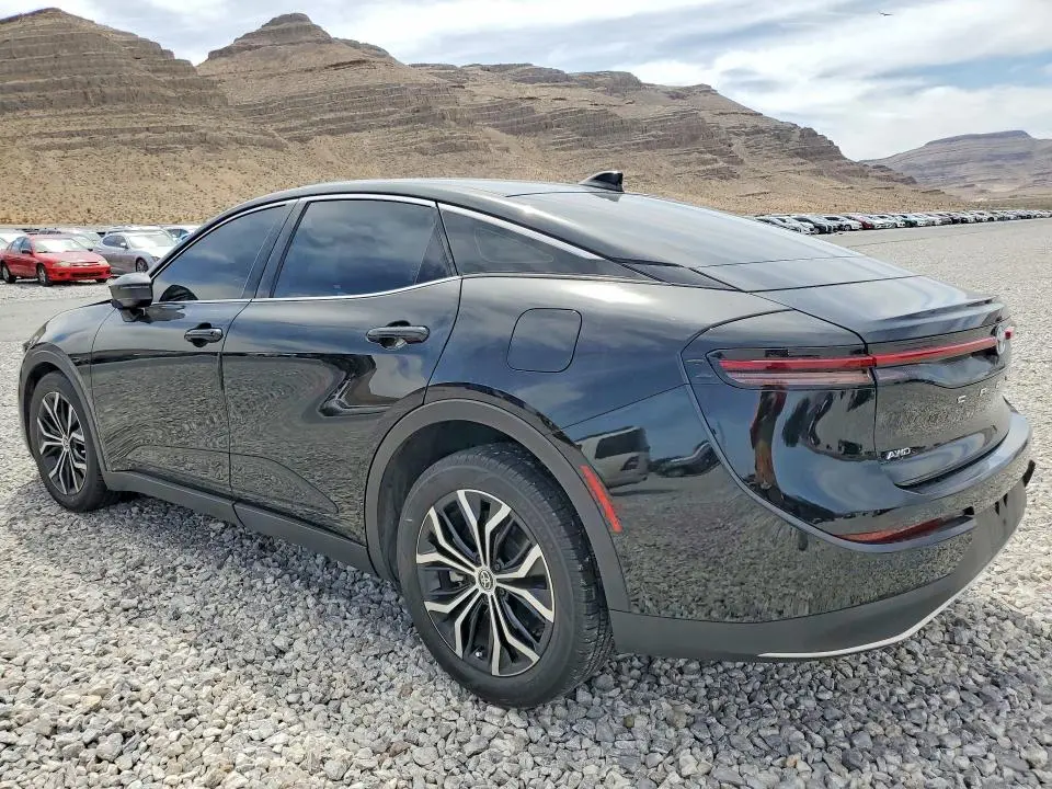2023 TOYOTA CROWN XLE  