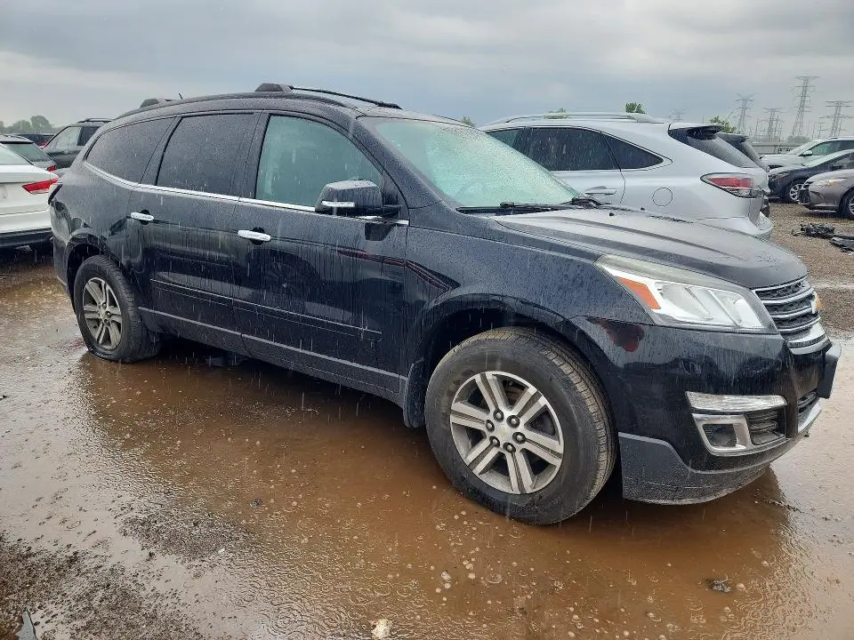 2017 CHEVROLET TRAVERSE LT  