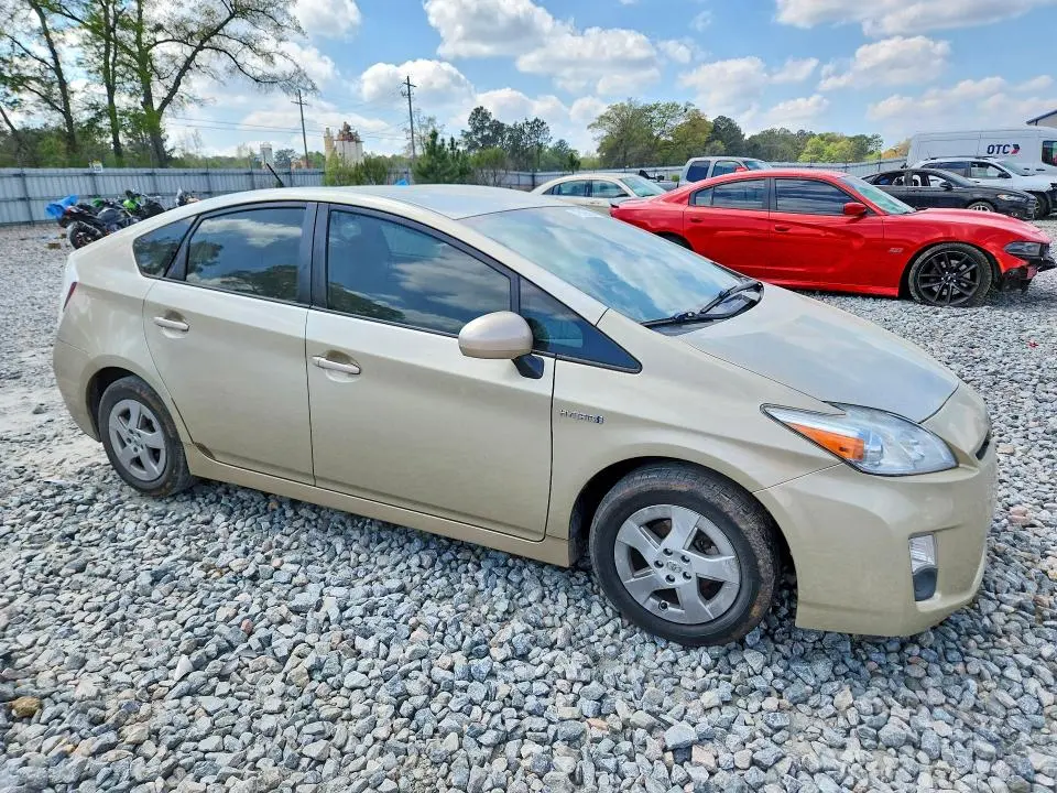 2010 TOYOTA PRIUS II  