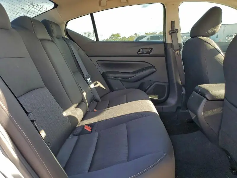 2024 NISSAN ALTIMA SV  