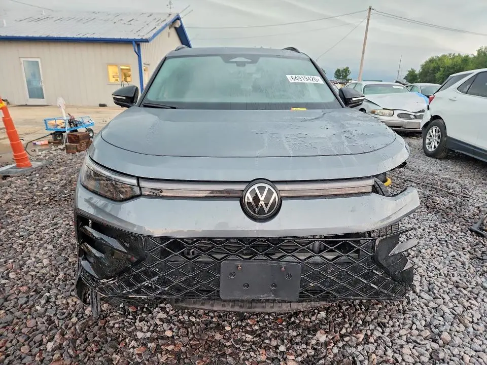 2025 VOLKSWAGEN TIGUAN SE R-LINE BLACK  