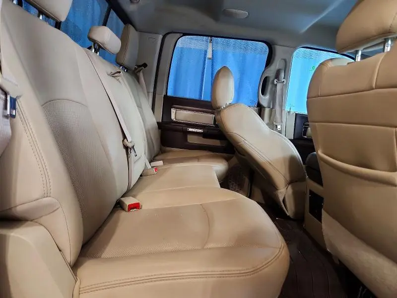 2016 RAM 1500 LARAMIE  