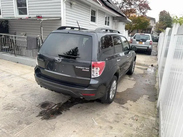 2013 SUBARU FORESTER 2.5X PREMIUM  