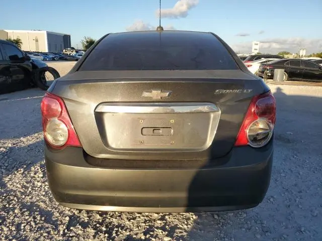 2016 CHEVROLET SONIC LT  