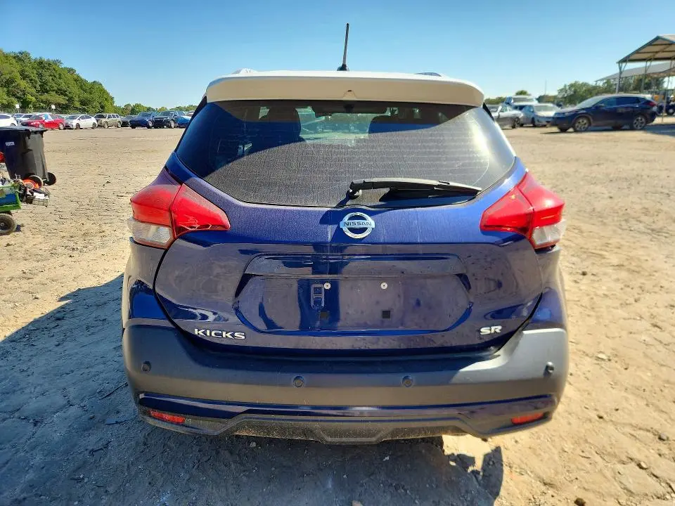 2020 NISSAN KICKS SR  