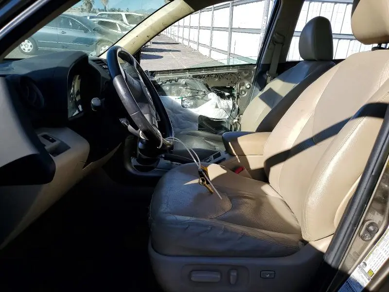 2011 TOYOTA RAV4 LIMITED  