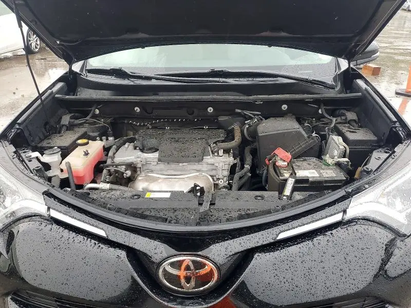 2017 TOYOTA RAV4 XLE  