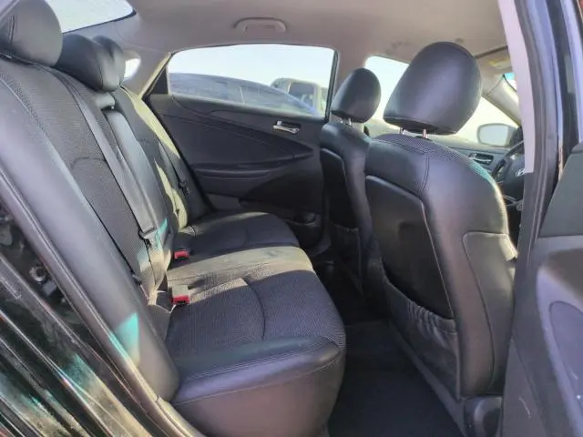2011 HYUNDAI SONATA SE  