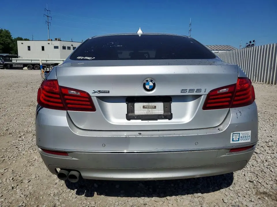 2016 BMW 528 XI  