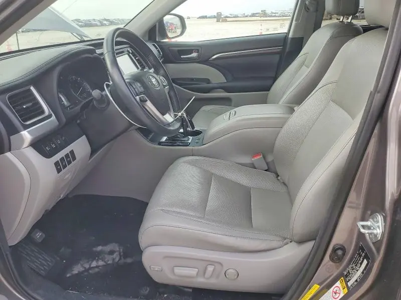 2016 TOYOTA HIGHLANDER LIMITED  