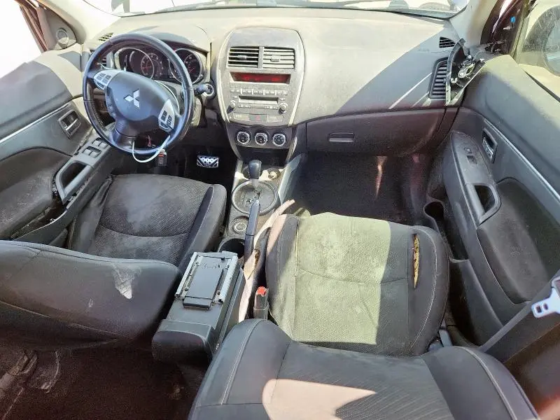 2013 MITSUBISHI OUTLANDER SPORT LE  