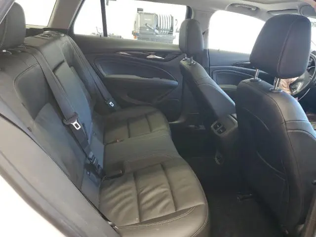 2018 BUICK REGAL TOURX ESSENCE  