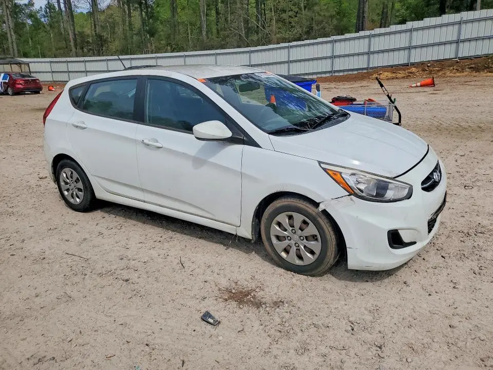 2015 HYUNDAI ACCENT GS  