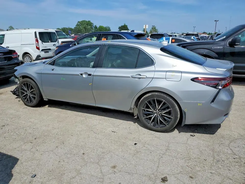 2023 TOYOTA CAMRY SE  