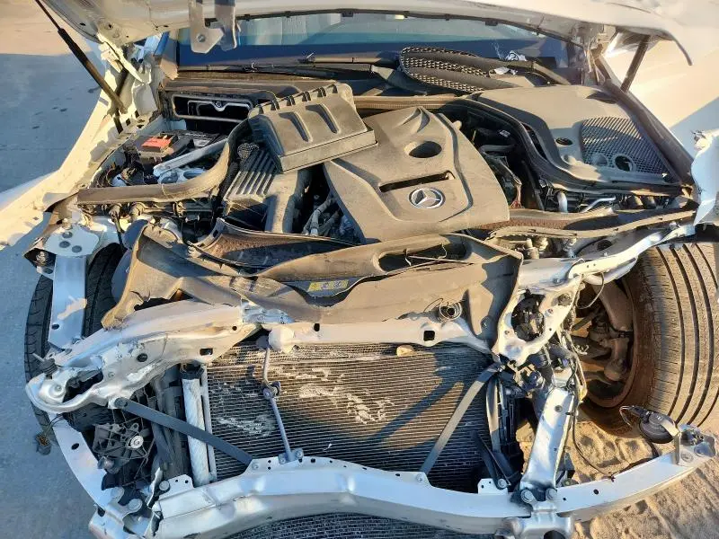 2019 MERCEDES-BENZ E 300  