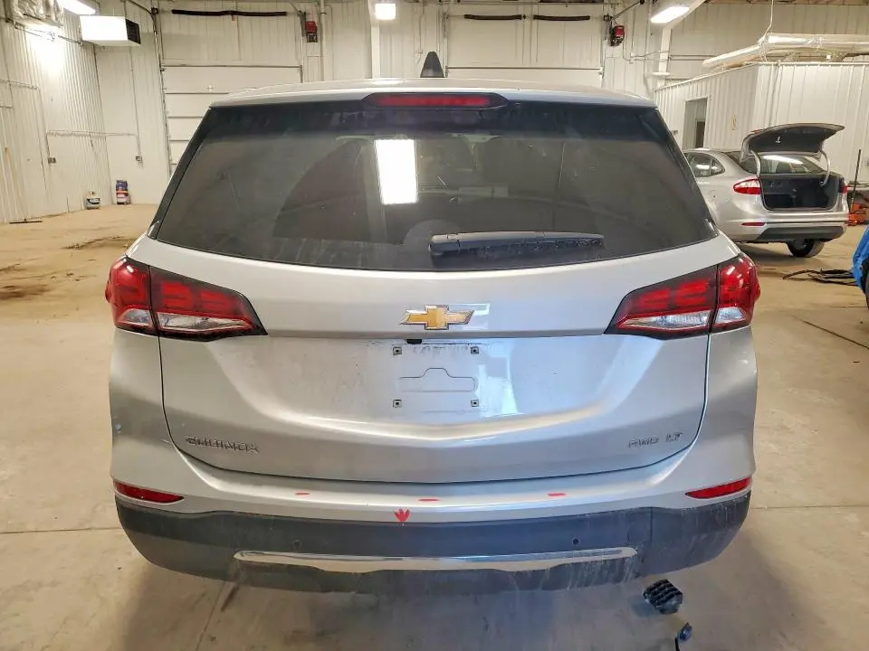 2022 CHEVROLET EQUINOX LT  