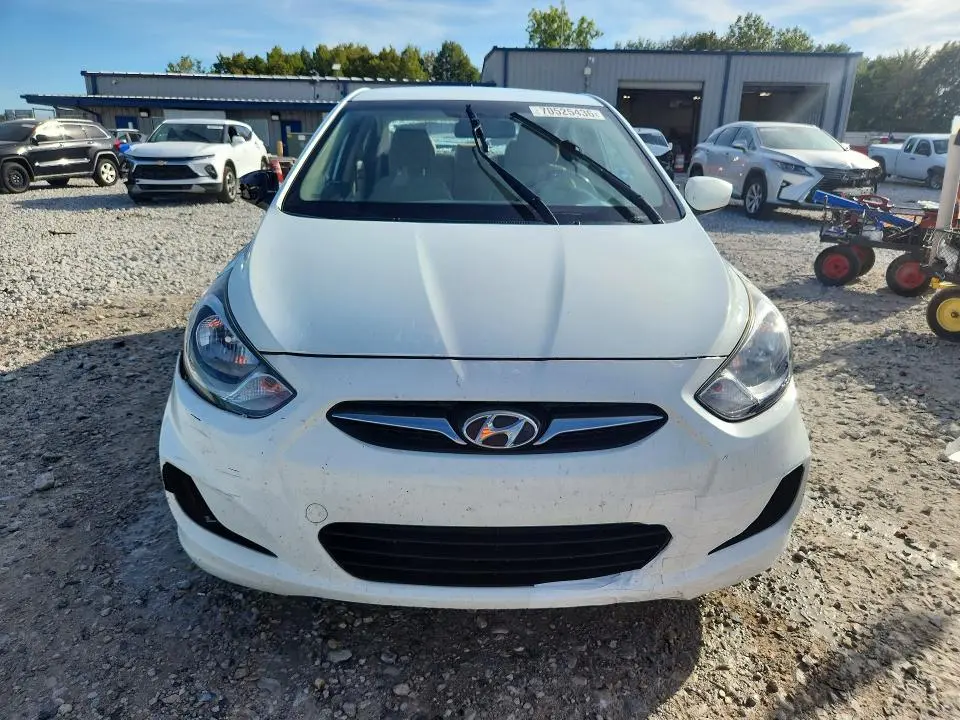 2013 HYUNDAI ACCENT GLS  