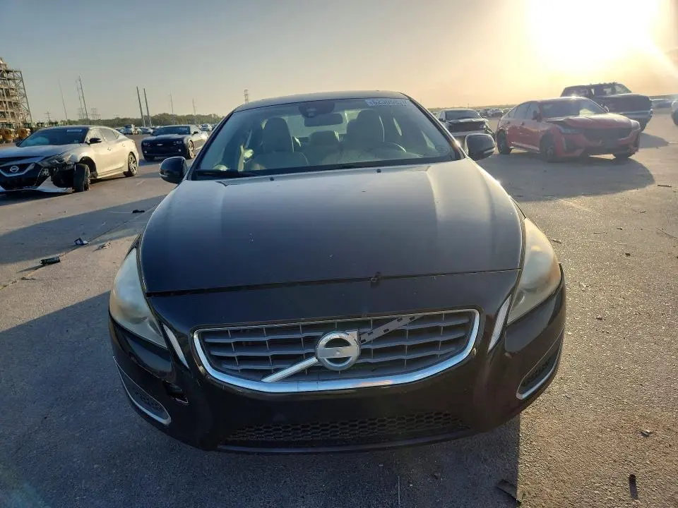 2012 VOLVO S60 T5  