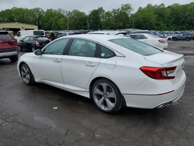 2018 HONDA ACCORD TOURING  