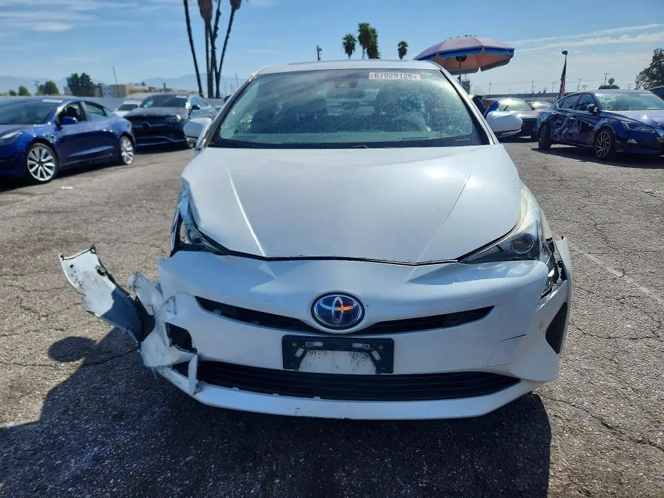 2018 TOYOTA PRIUS THREE  