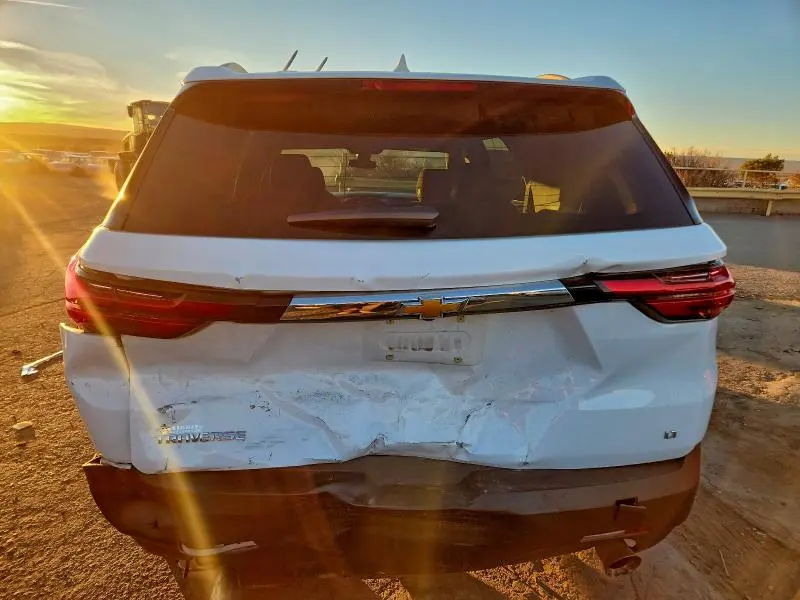 2023 CHEVROLET TRAVERSE LT  