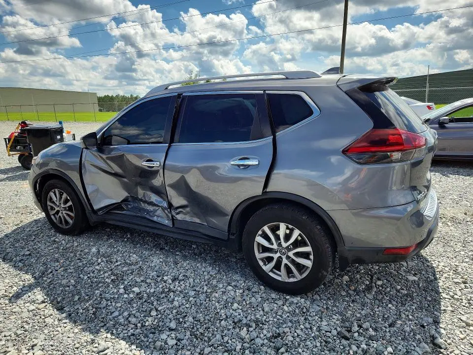 2020 NISSAN ROGUE SV  