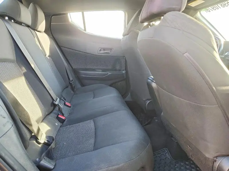 2018 TOYOTA C-HR XLE  