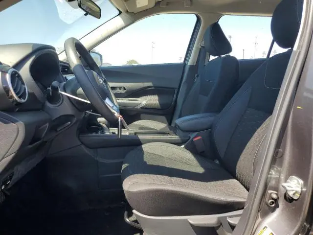 2024 NISSAN KICKS SV  