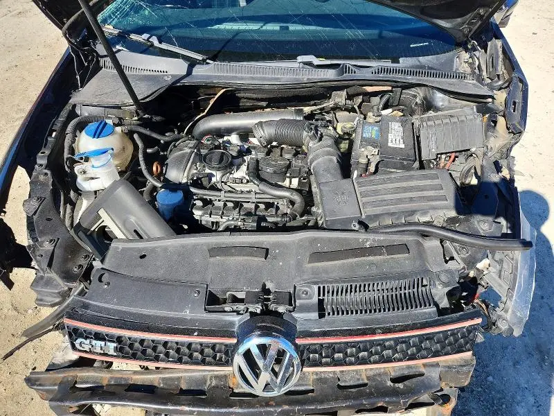 2010 VOLKSWAGEN GTI   