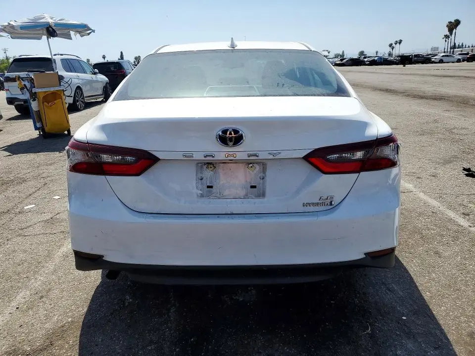 2024 TOYOTA CAMRY LE  
