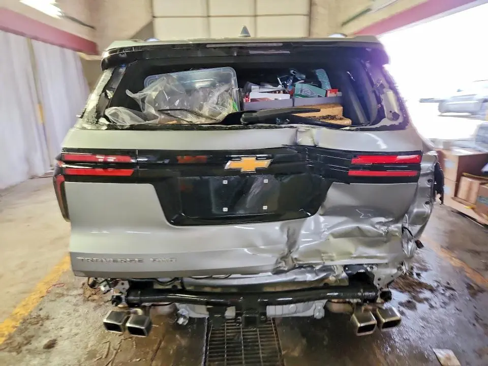 2025 CHEVROLET TRAVERSE LT  