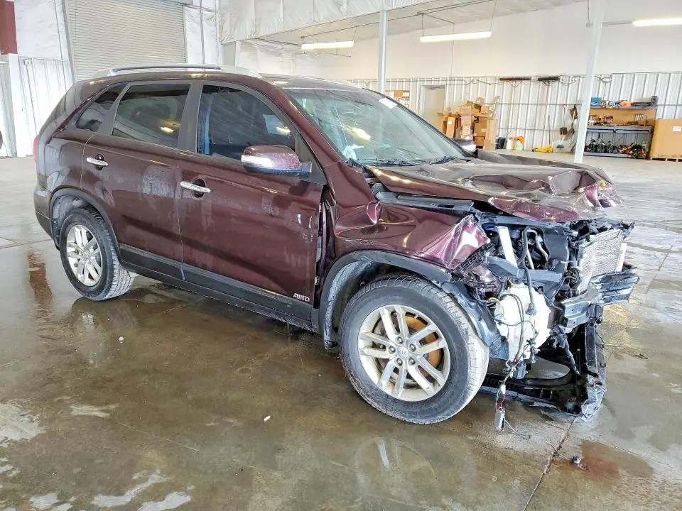 2014 KIA SORENTO LX  
