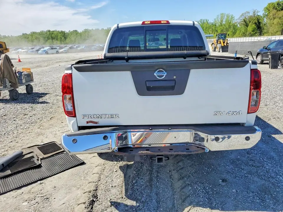 2018 NISSAN FRONTIER SV  