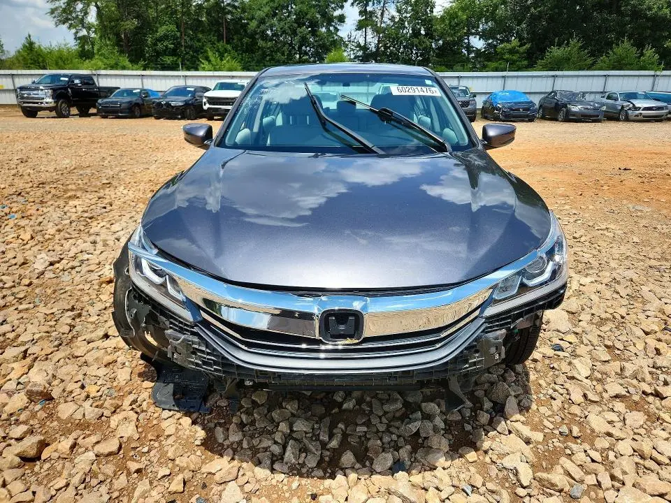 2017 HONDA ACCORD LX  