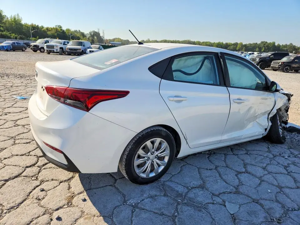 2018 HYUNDAI ACCENT SE  