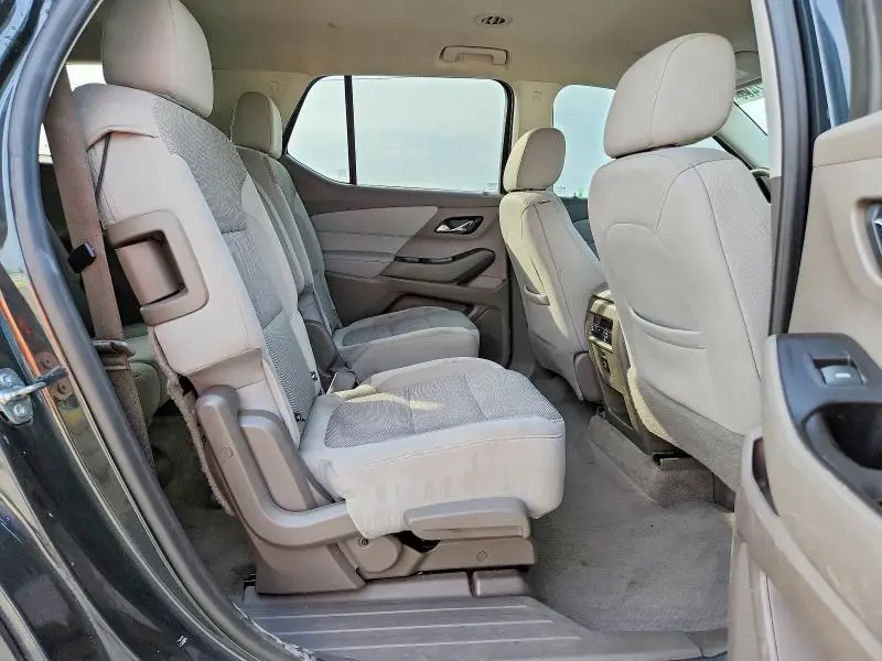2019 CHEVROLET TRAVERSE LT  