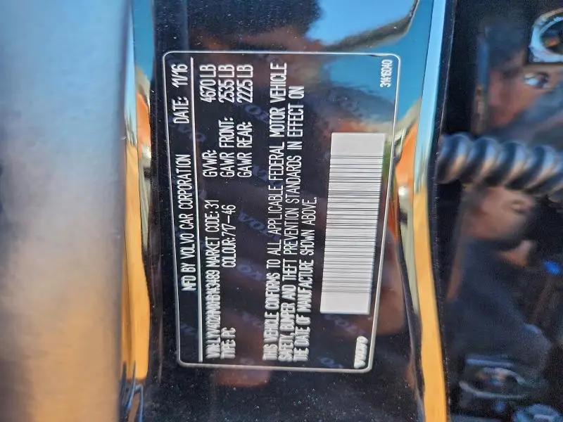 2017 VOLVO S60 PLATINUM  