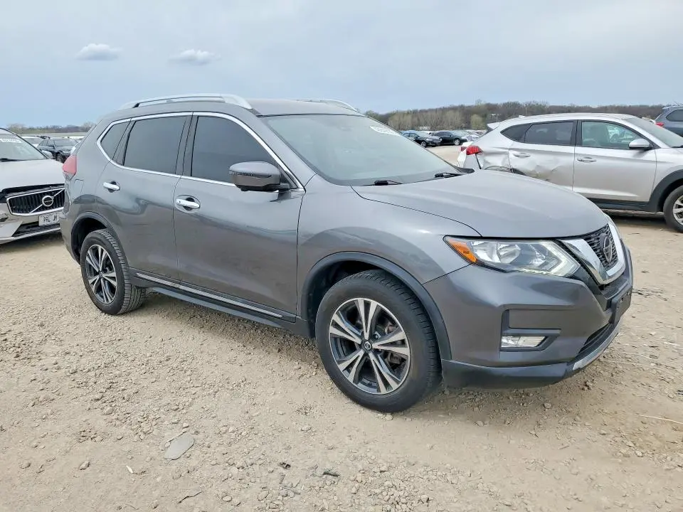 2018 NISSAN ROGUE SL  