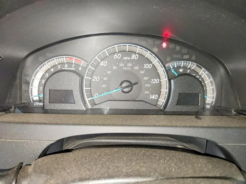 2012 TOYOTA CAMRY SE  