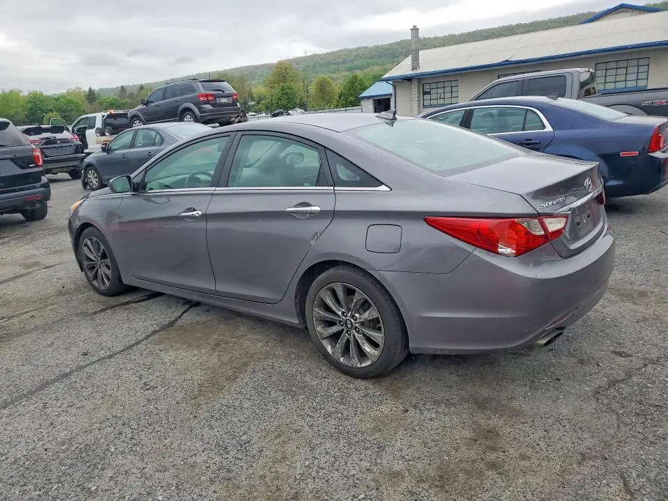 2012 HYUNDAI SONATA SE  