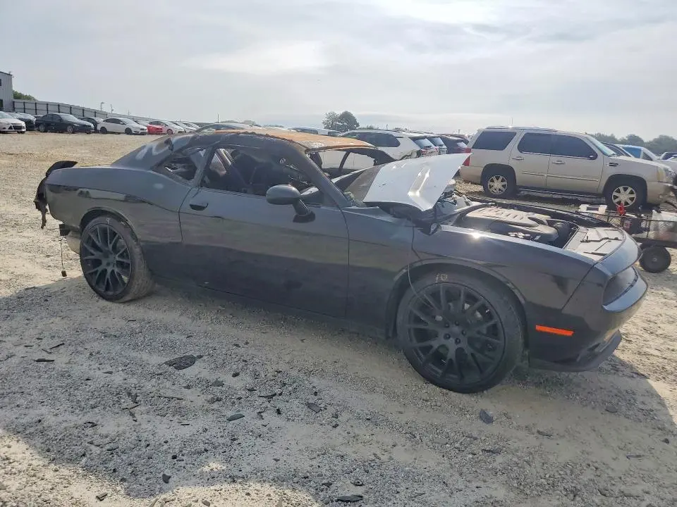 2022 DODGE CHALLENGER SXT  