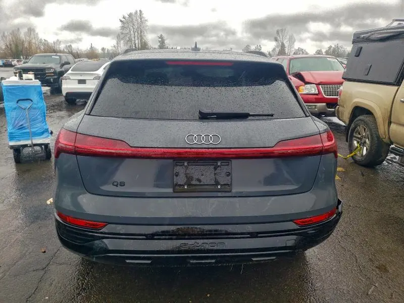 2024 AUDI Q8 E-TRON PRESTIGE  