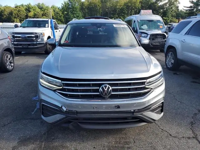 2022 VOLKSWAGEN TIGUAN SE  