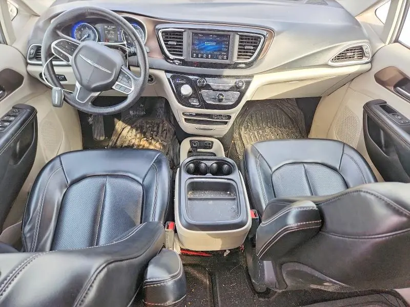 2021 CHRYSLER VOYAGER LXI  