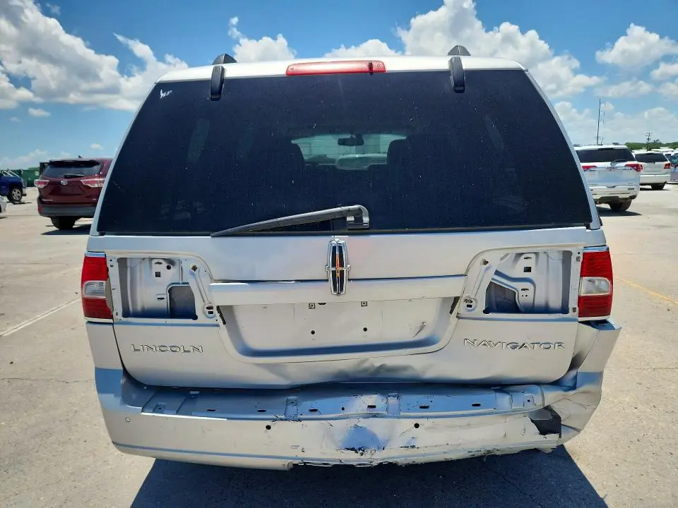 2013 LINCOLN NAVIGATOR   