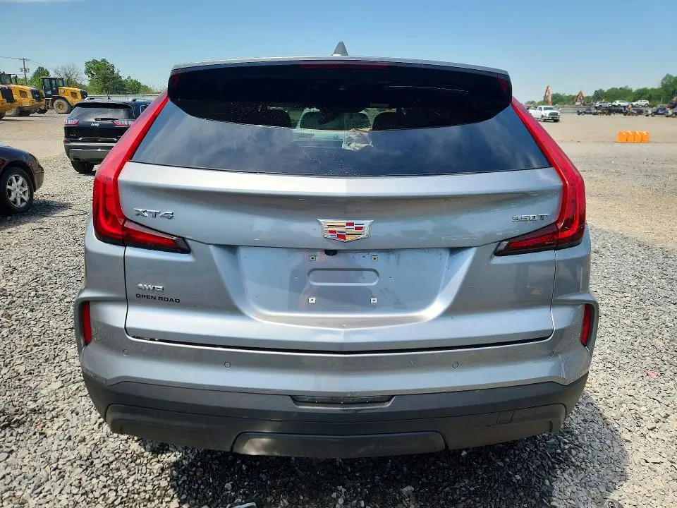 2024 CADILLAC XT4 LUXURY  
