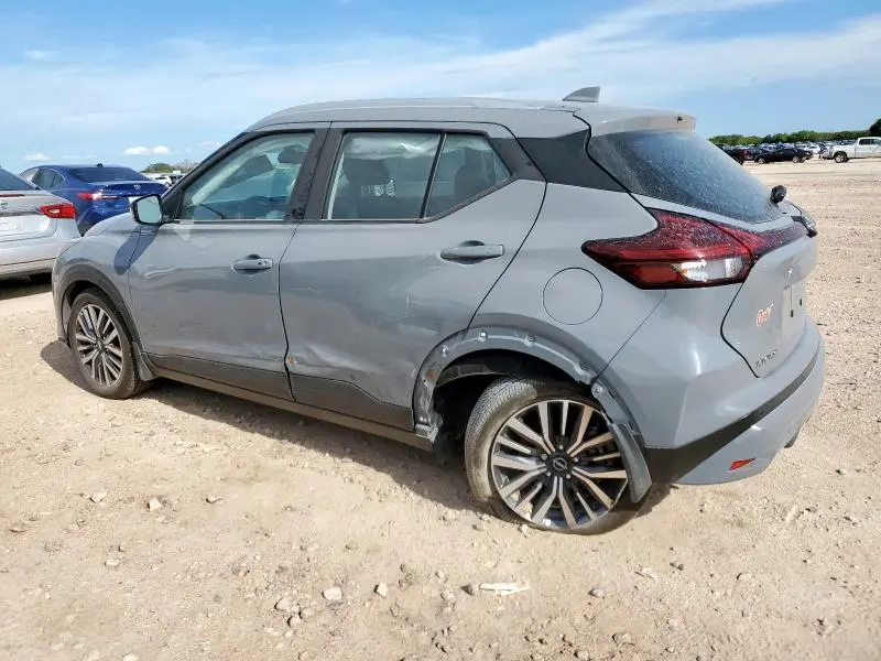 2024 NISSAN KICKS SV  