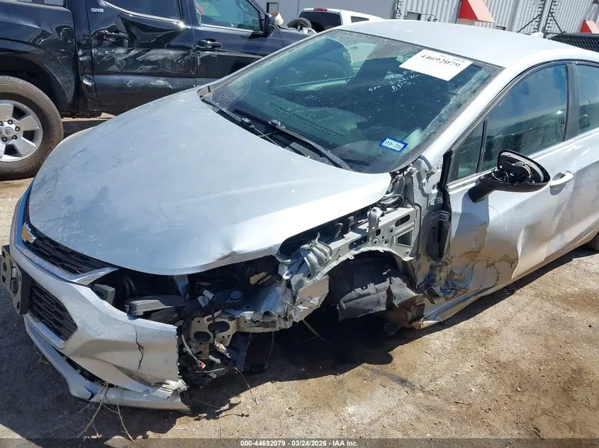 2017 CHEVROLET CRUZE LT AUTO
