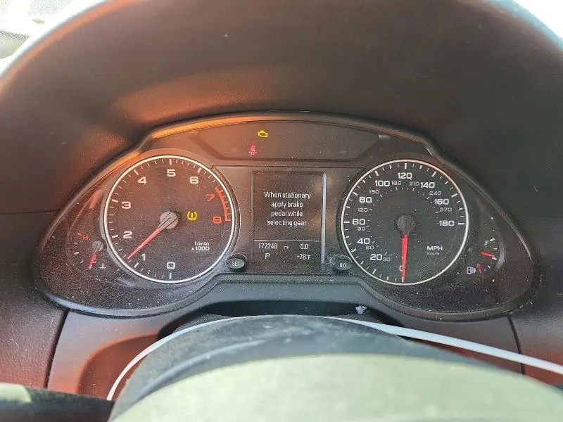 2011 AUDI Q5 PREMIUM PLUS  