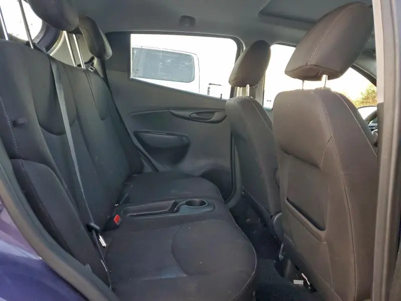 2016 CHEVROLET SPARK 1LT  